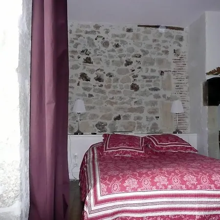 فندق مبيت وإفطار Chambres D'hotes L'ormeau *